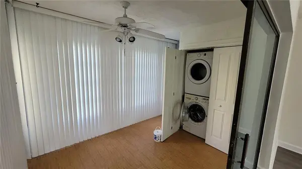 Boca Raton, FL 33428,9273 SW 8th St #109