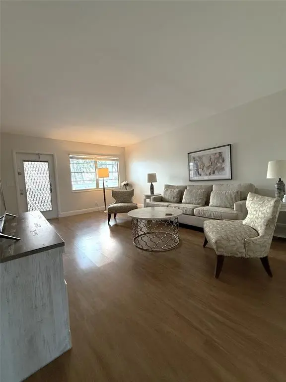 Boca Raton, FL 33434,2028 Exeter B #2028