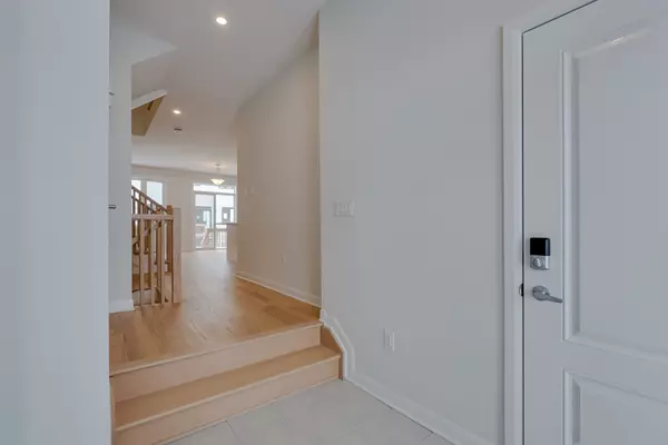 Kanata, ON K2W 0M6,506 Ingenuity ROW