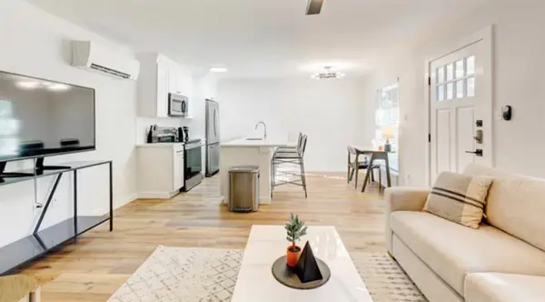 425 N Rosemont Avenue #102, Dallas, TX 75208