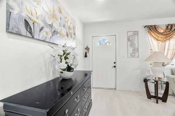 Miramar, FL 33023,6613 Dahlia Dr