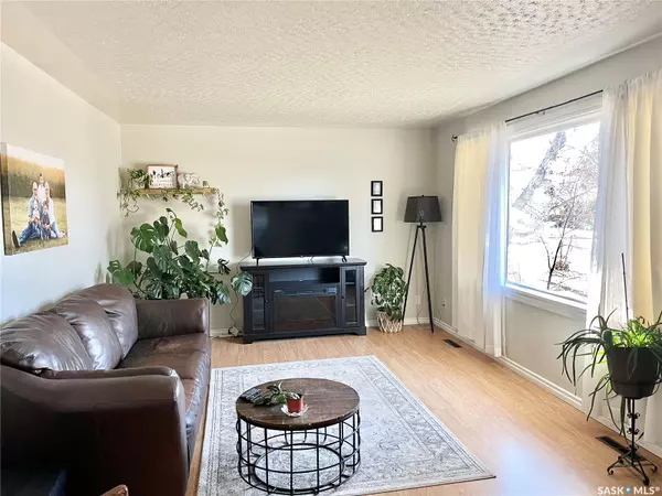 Yorkton, SK S3N 1B5,353 Fourth AVENUE N