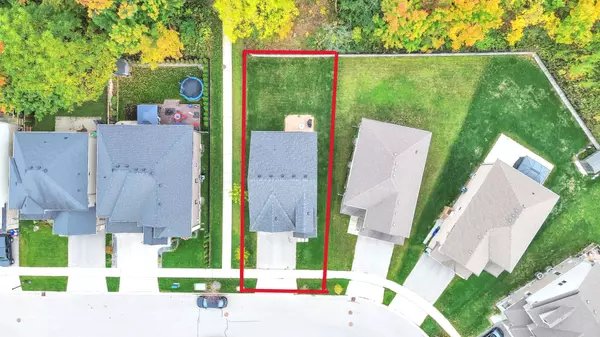 Kitchener, ON N2R 0H1,79 Elmbank TRL