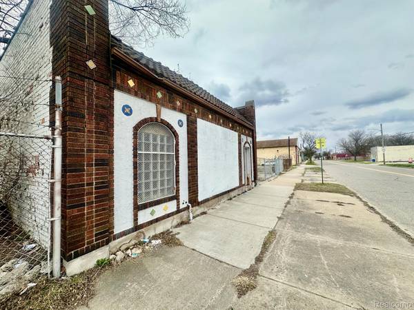 3021 PURITAN ST, Detroit, MI 48238