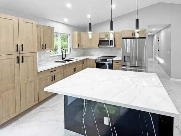 Pahoa, HI 96778,16-2148 COCONUT DR