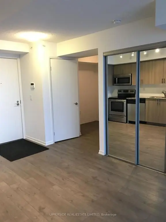 Toronto W04, ON M6A 0C4,3091 Dufferin ST #1401