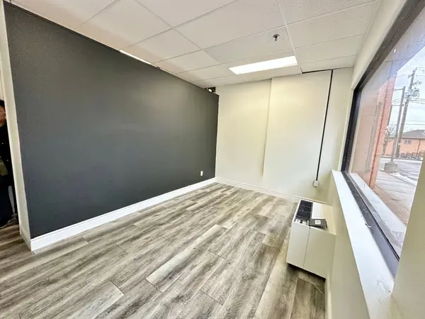 153 Brock ST N #5, Whitby, ON L1N 4H3