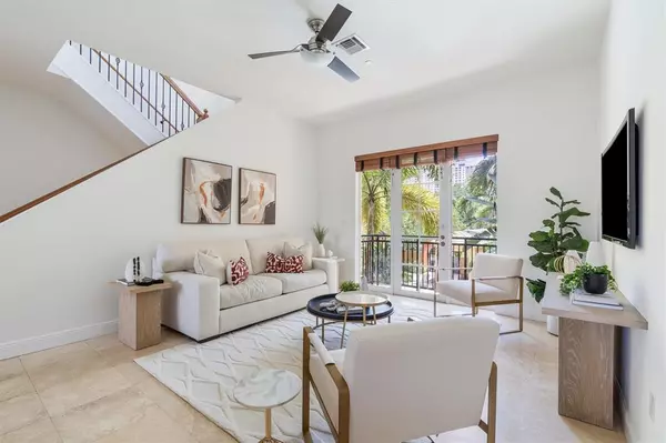 Fort Lauderdale, FL 33301,506 SE 7th St #304