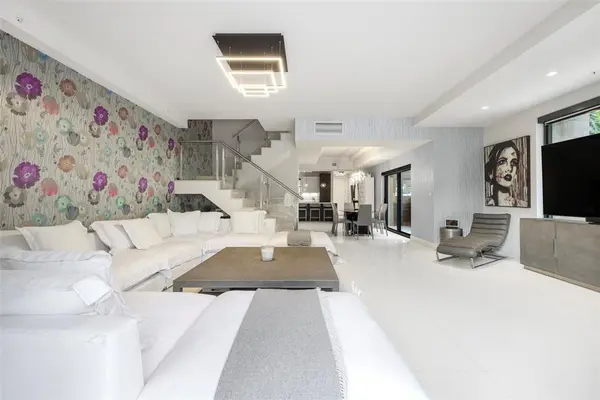 Fort Lauderdale, FL 33308,3030 N Ocean Blvd #S106