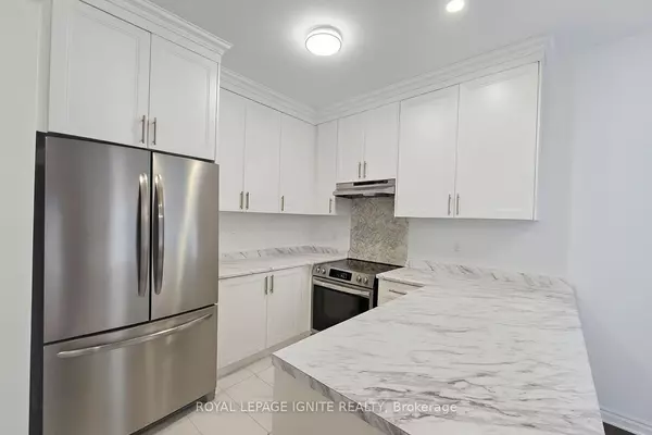 Barrie, ON L9J 0K6,61 Copperhill HTS