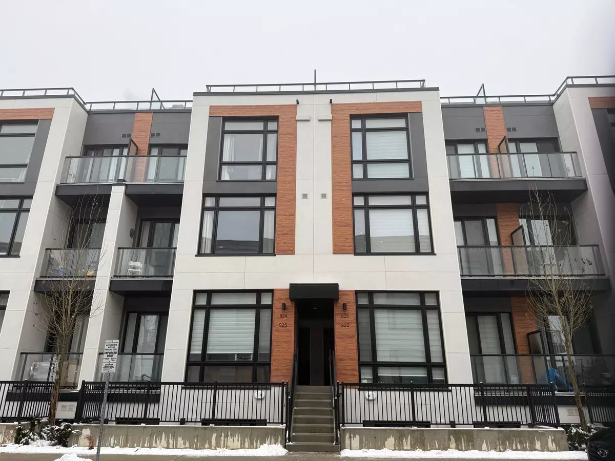 Richmond Hill, ON L4S 0N4,2 Steckley House LN #924