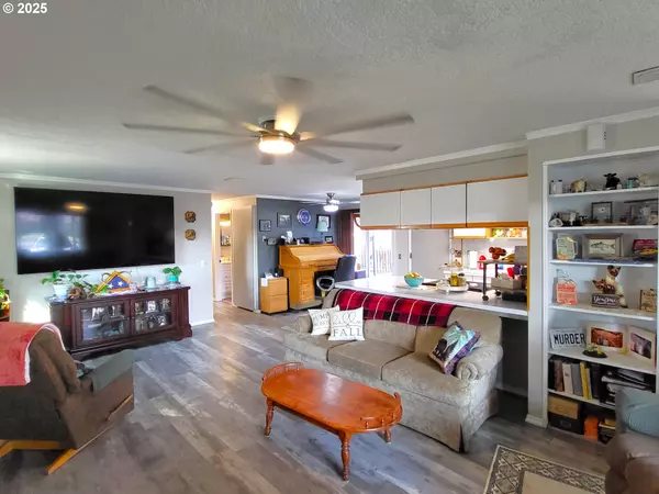 Eugene, OR 97402,4749 ROYAL AVE