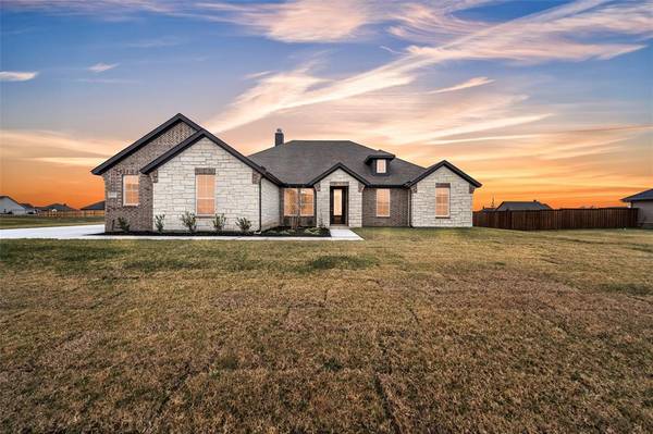 3111 White Oak Road,  Oak Ridge,  TX 75161