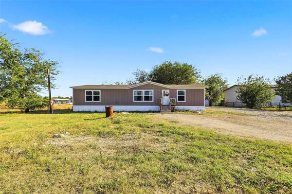 8800 Dons Court,  Alvarado,  TX 76009