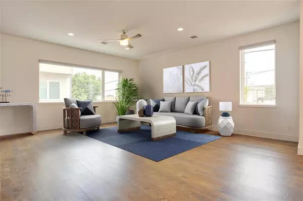 Dallas, TX 75215,1205 Hyde Court