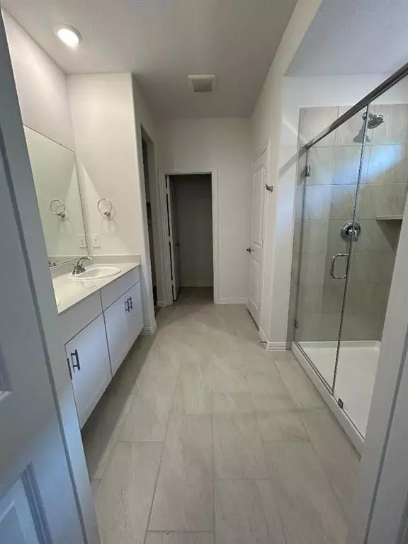 Mckinney, TX 75069,520 Midnight Oak Drive