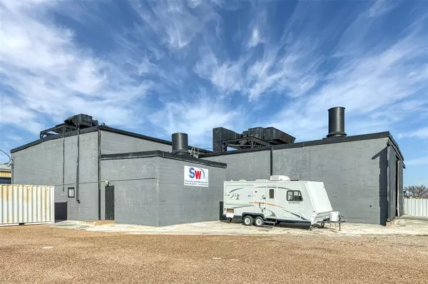 Mineral Wells, TX 76067,598 Grant Road