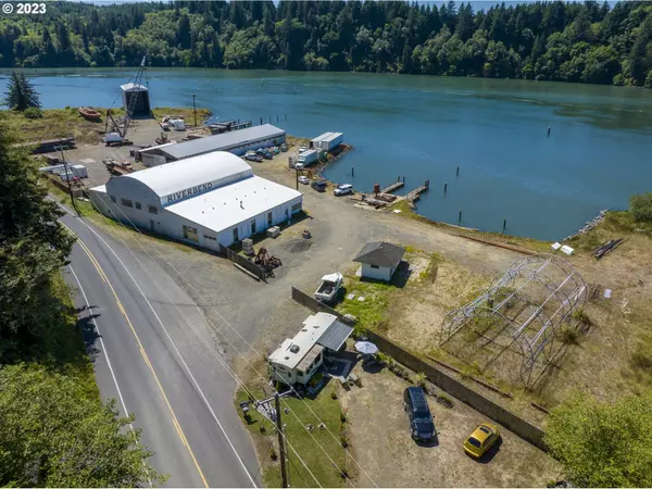 Newport, OR 97365,5262 YAQUINA BAY RD #4