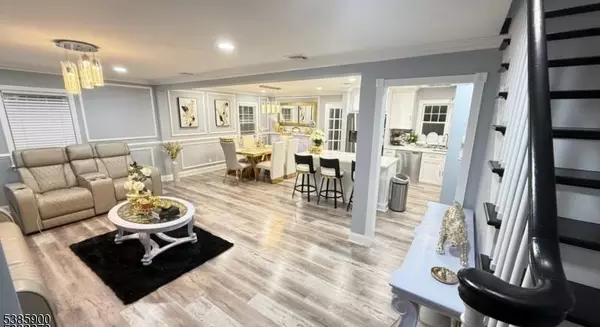 Rahway City, NJ 07065,752 W Lake Ave