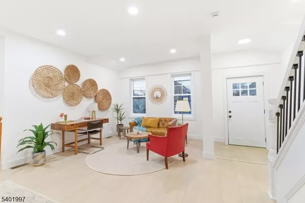 Nutley Twp., NJ 07110,41 Entwistle Ave