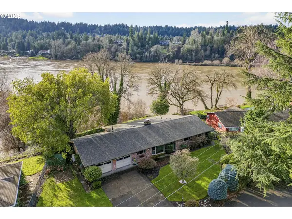 Milwaukie, OR 97267,19619 SE COTTONWOOD ST