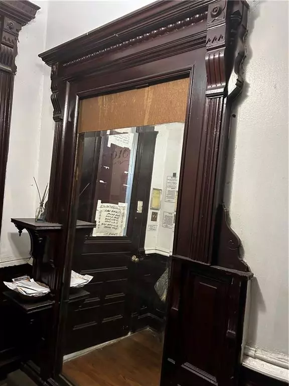 Brooklyn, NY 11221,610 Madison ST