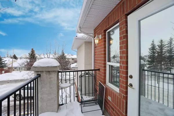 Calgary, AB T3H 5J1,550 Prominence Rise SW #233