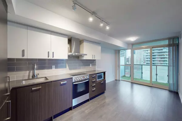 Toronto C10, ON M4S 0B5,125 Redpath AVE #1501