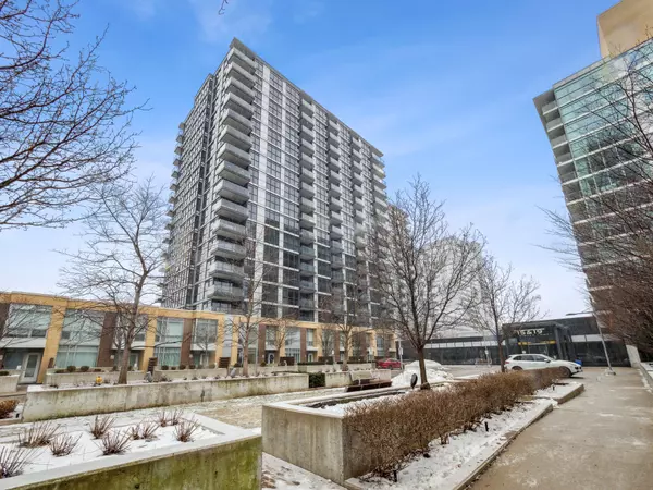 Toronto C15, ON M2K 0B2,19 Singer CT #1701B