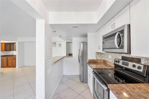 701 NW 19th St #512,  Fort Lauderdale,  FL 33311