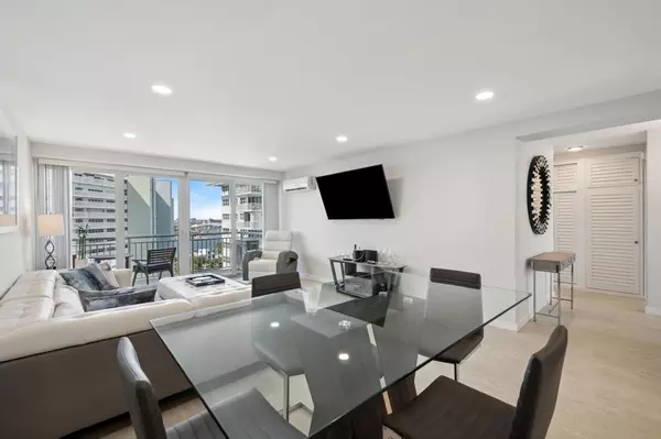 Fort Lauderdale, FL 33316,1920 S Ocean Dr #1504