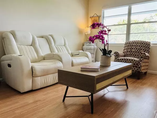 Deerfield Beach, FL 33442,39 Tilford B #B