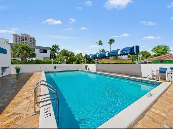 Fort Lauderdale, FL 33305,2200 NE 33rd Ave #8G