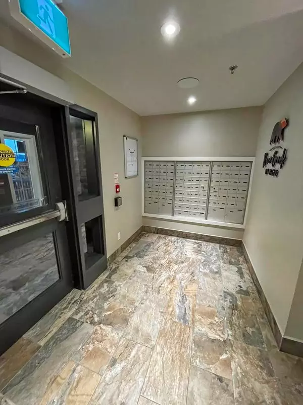 Barrie, ON L9J 0J6,54 Koda ST #413