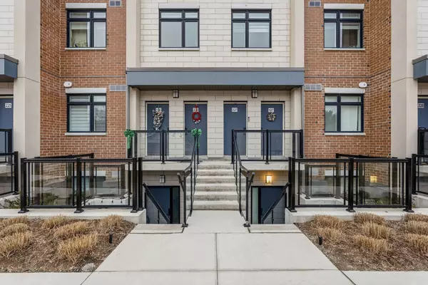 1062 Douglas McCurdy Common #227, Mississauga, ON L5G 0C6