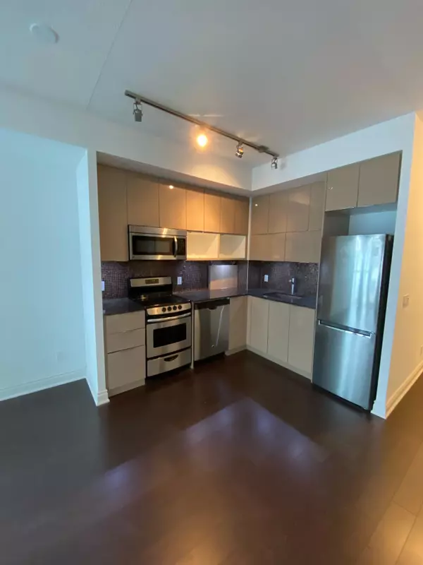 Toronto W06, ON M8V 0A3,80 MARINE PARADE DR #507