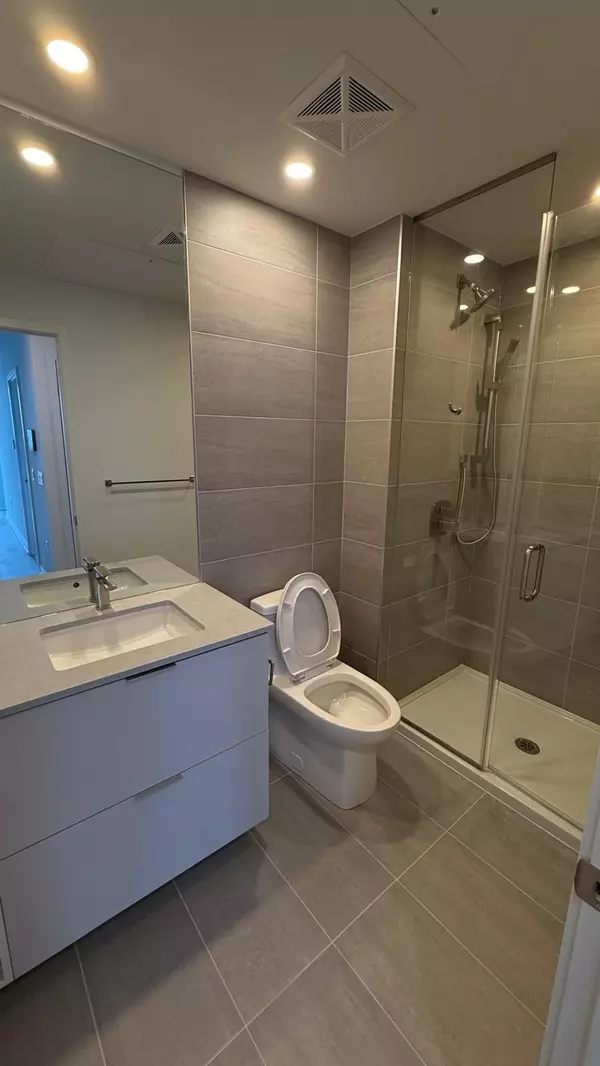 Mississauga, ON L5A 0B4,1 Fairview RD E #419