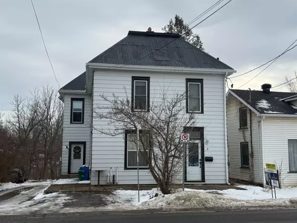 14-16 Clothier ST W, North Grenville, ON L3Z 3E6