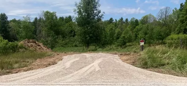 Tay Valley, ON K7H 3C5,2707 NARROWS LOCK RD