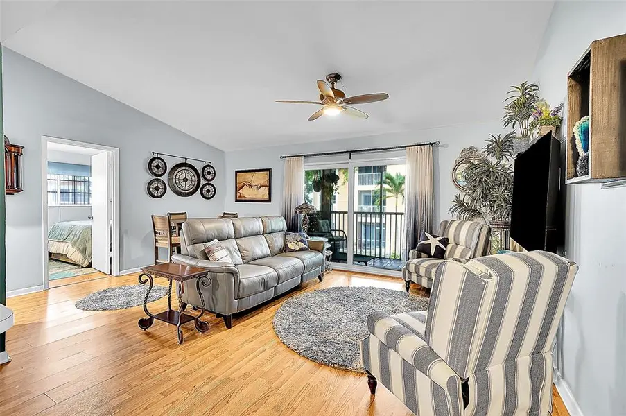 441 SE 10th St #D206, Dania Beach, FL 33004