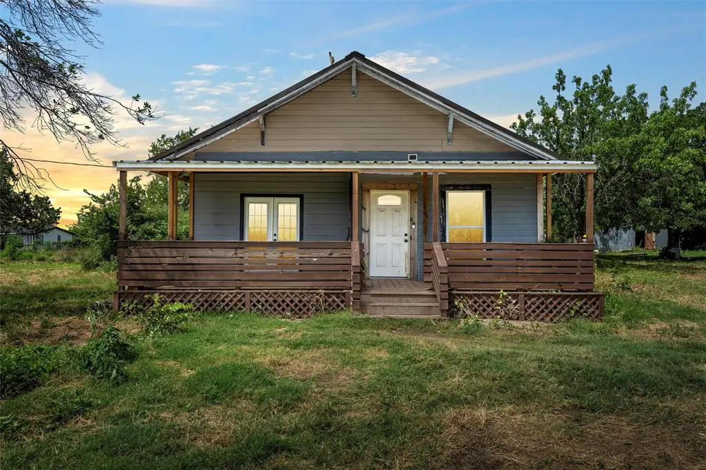 Axtell, TX 76624,709 S Pleasant Hill Road