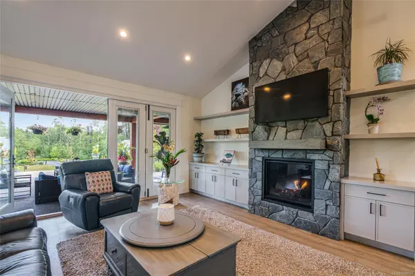 Coombs, BC V0R 1M0,1248 Station Rd