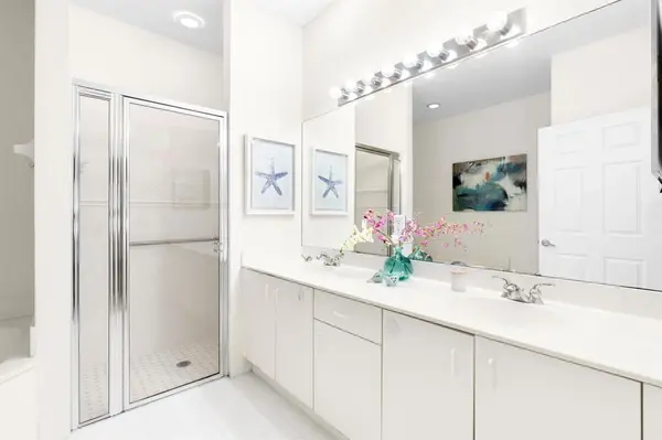 Sunrise, FL 33313,2561 E Aragon Blvd #1