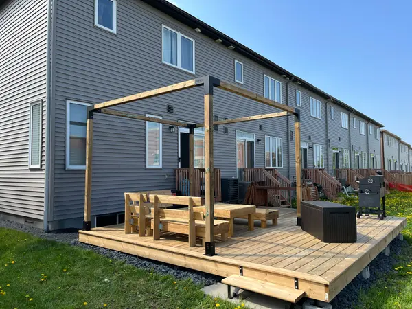 Barrhaven, ON K2J 6N9,153 Bending WAY