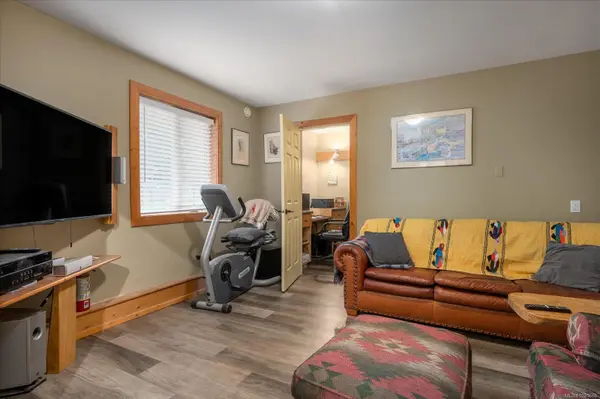 Gabriola Island, BC V0R 1X7,3271 South Rd