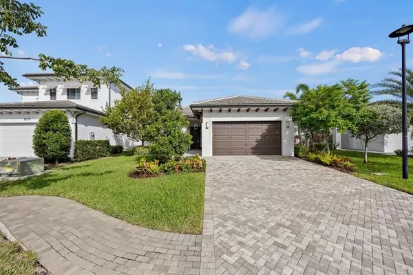 3069 Bellflower Cir, West Palm Beach, FL 33401