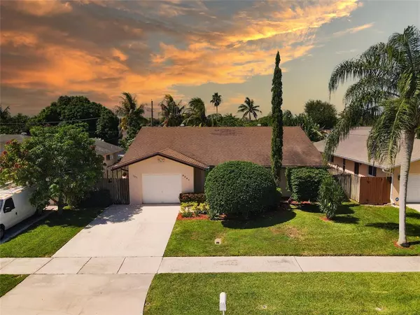 Deerfield Beach, FL 33442,3291 SW 4th St