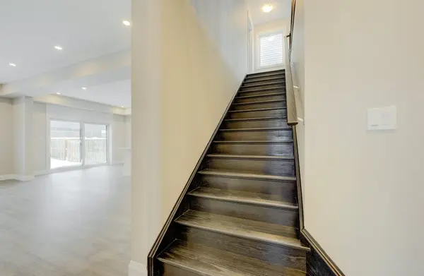 94 Isaac ST, Woolwich, ON N3B 0E2