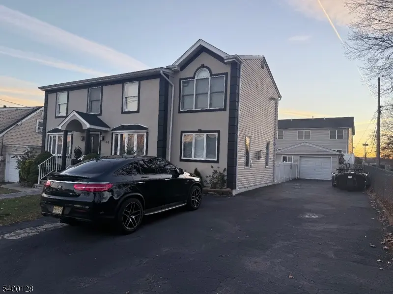 44 Harding Ave, Totowa Boro, NJ 07512