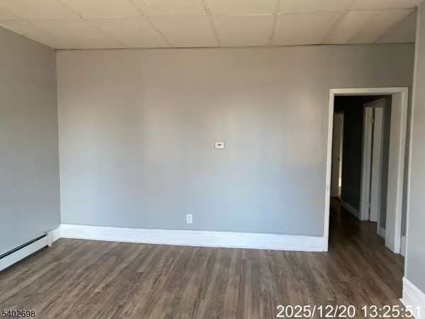 East Orange City, NJ 07017,135 N 14Th St